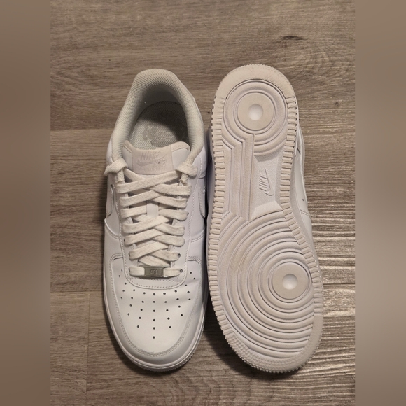 Nike Air Force 1 Low '07 CW2288-111 White Men's Size 8 - Picture 6 of 8